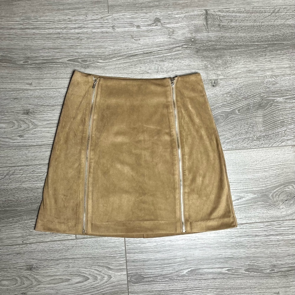 DYNAMITE Faux Suede Tan Mini Skirt - Picture 3 of 5